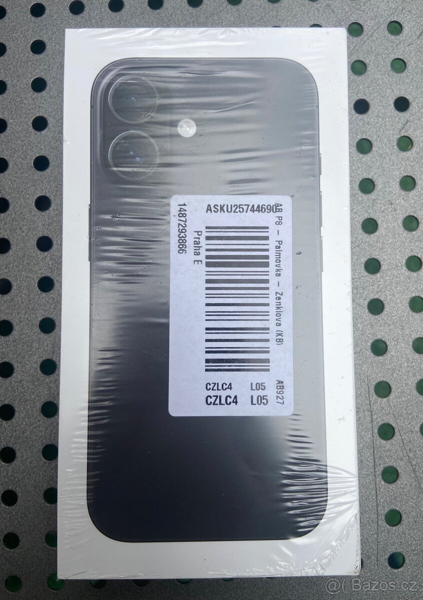 iPhone 16 256GB černá