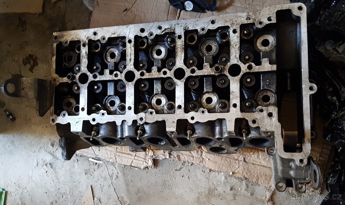 Hlava víko motoru písty vačky čerpadlo N47d20a N47d20c BMW