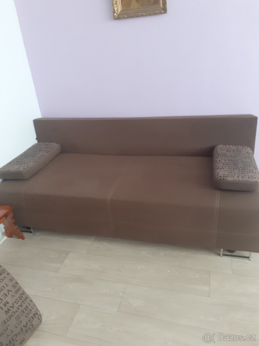 Rozkládací gauč