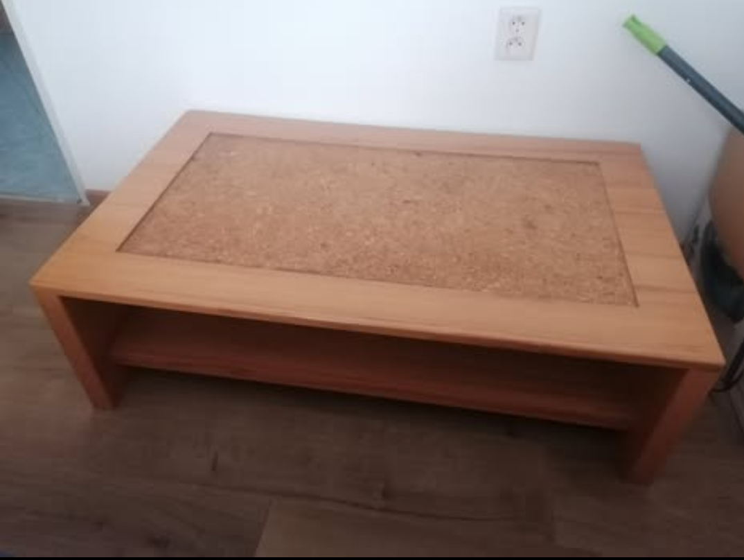 Konferenční stolek