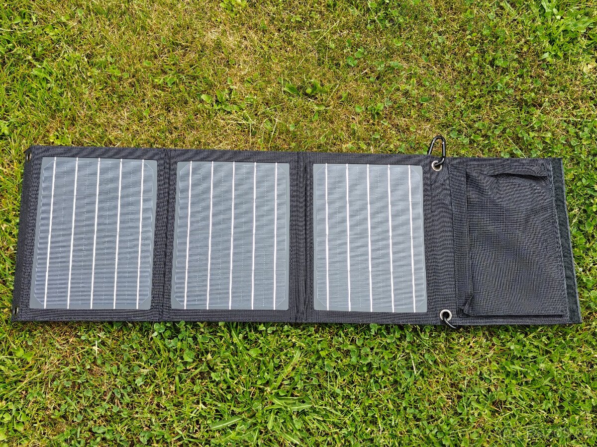 Solární panel 22W ChoeTech, přenosný, skládací
