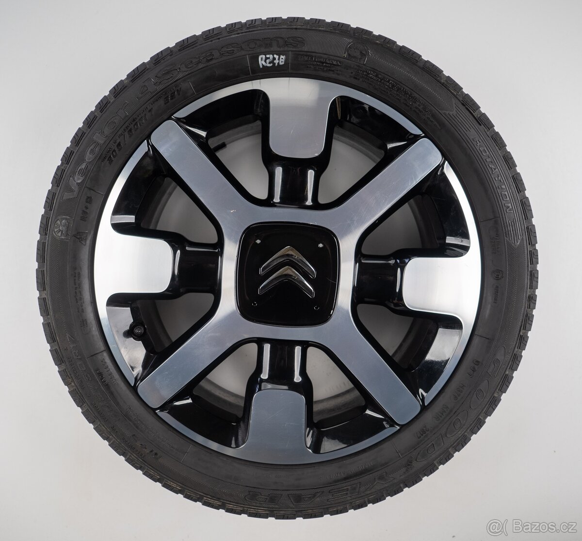 Citroen C4 Cactus - Originání 17" alu kola - Zimní pneu