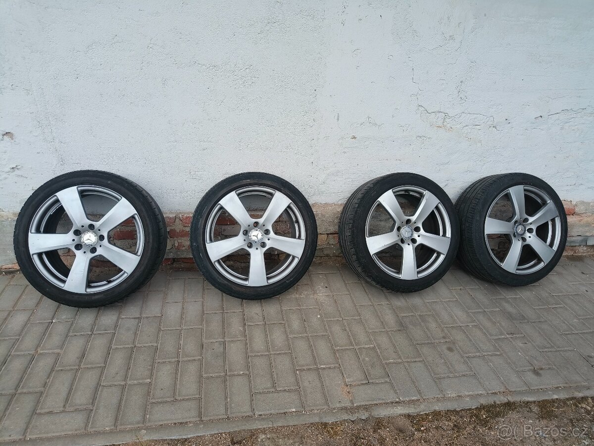 Mercedes a212 245/40 R18 dvojrozmer 6mm pneu 2022