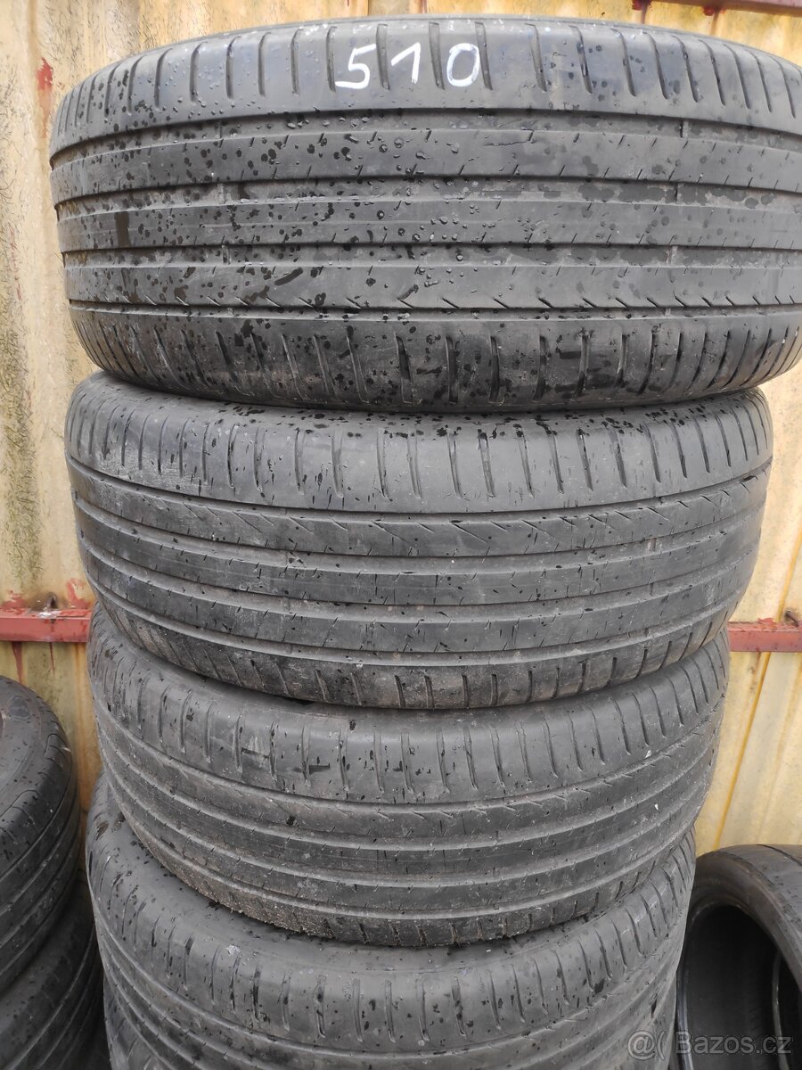 235/55R18 100V Pirelli Scorpion