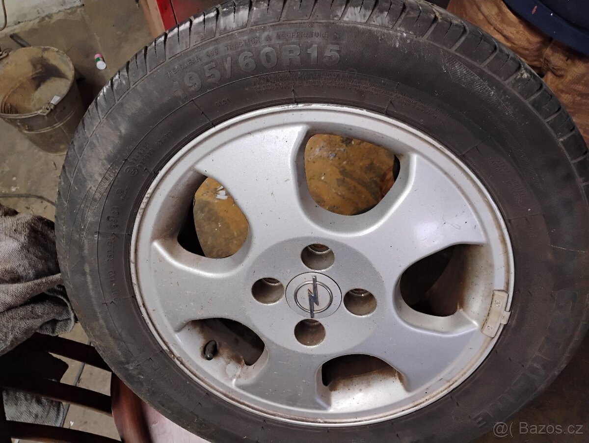 195/60/r15