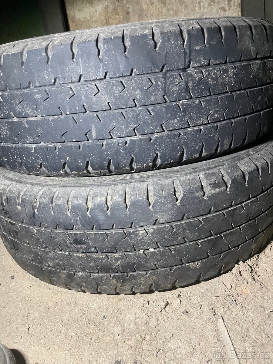 Letni oneu 195/70 r15 c