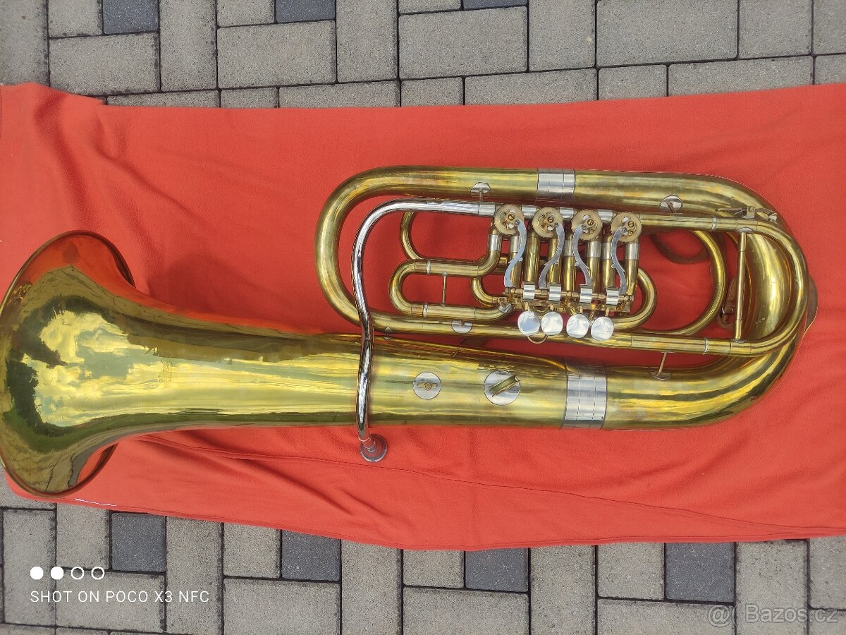 Tuba Amati