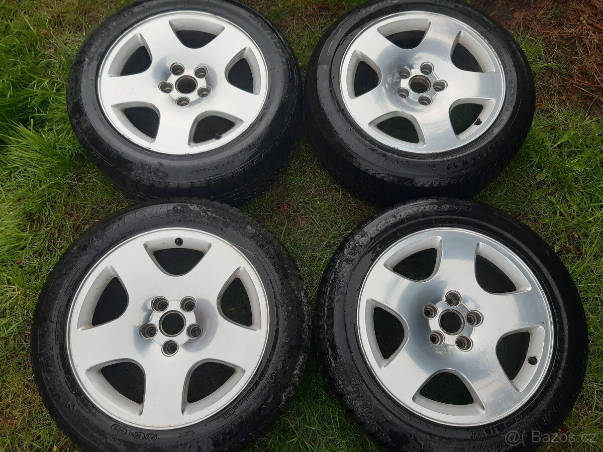 ALU KOLA 17 audi A8, A6, A4, 4D0601025B, 4E0601025J + krytky