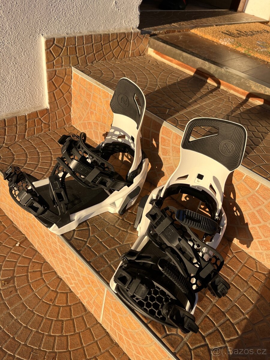 Vázání na snowboard Nidecker Supermatic (bílé)