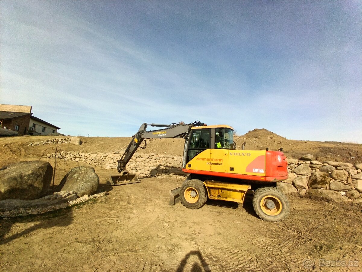 Kolový bagr Volvo ew 160