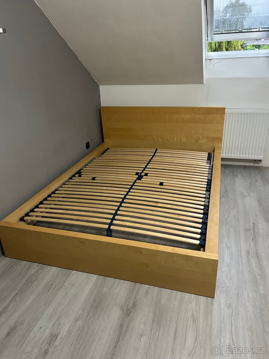 Postel 140×200 s roštem BeCo – moderní vzhled