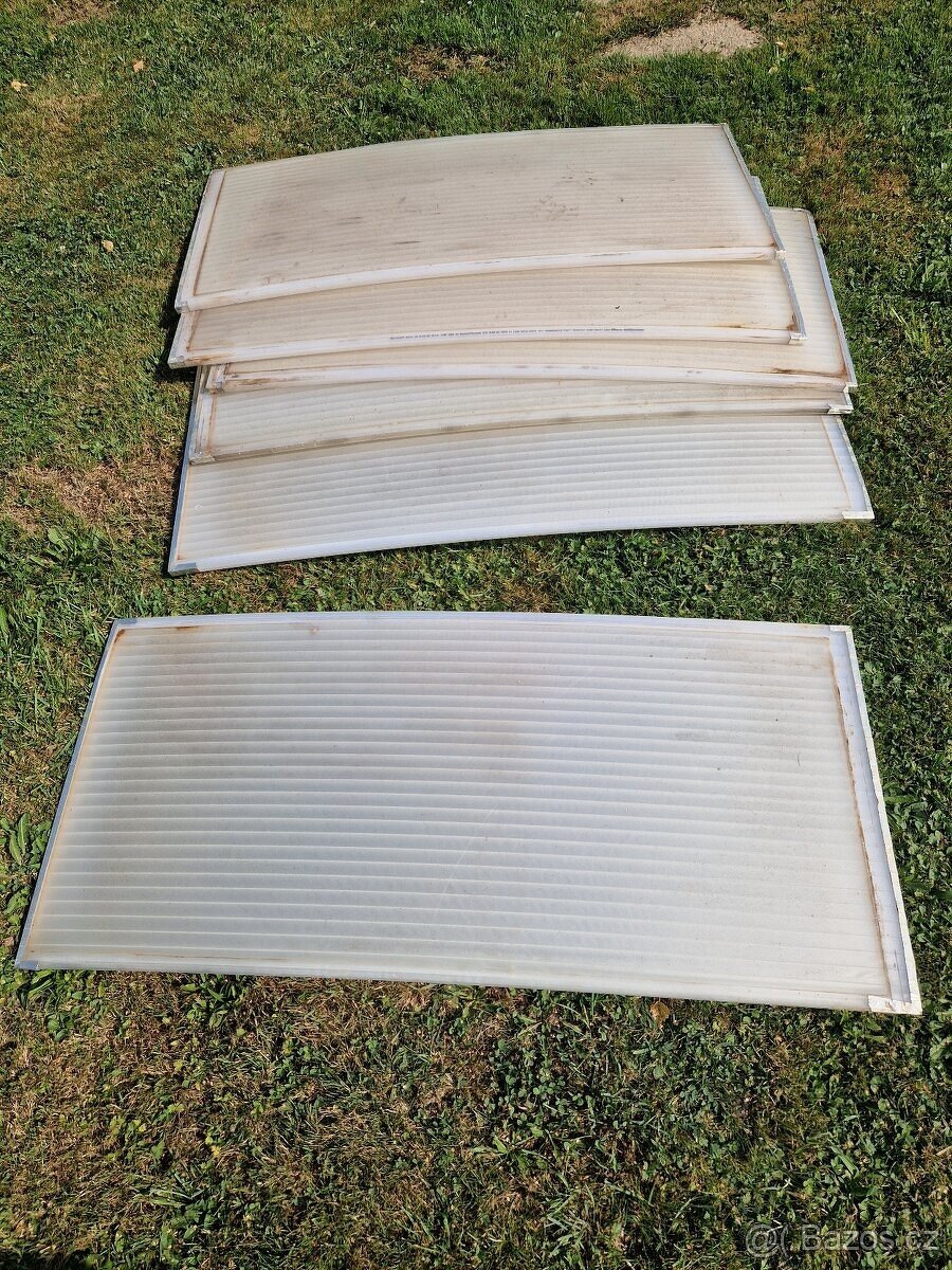 Polykarbonát plexisklo makrolon 55x123 cm