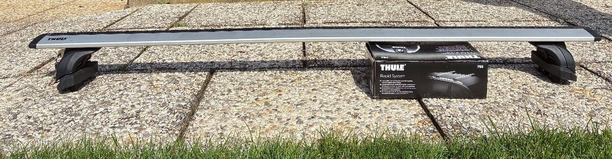 Příčníky Thule WingBar 135cm + patky Thule 753
