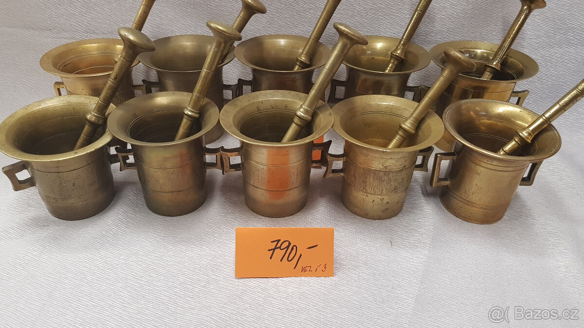 Sbírka mosazných hmoždířu velikosti 3 až 6, i jednotlivě
