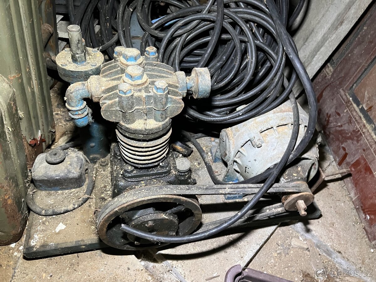 Elektromotor s kompresorem