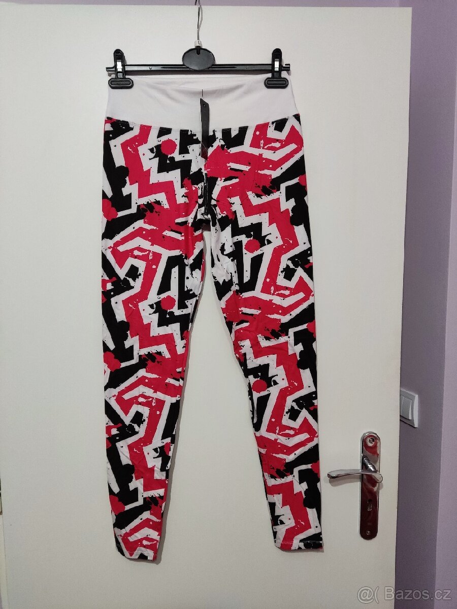 Lelosi cerveno bile XXL legíny