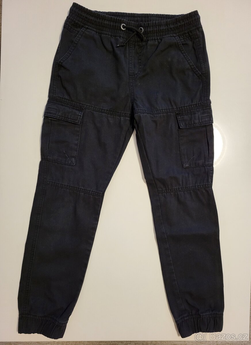 kalhoty kapsáče vel. 146, zn. Y.F.K.