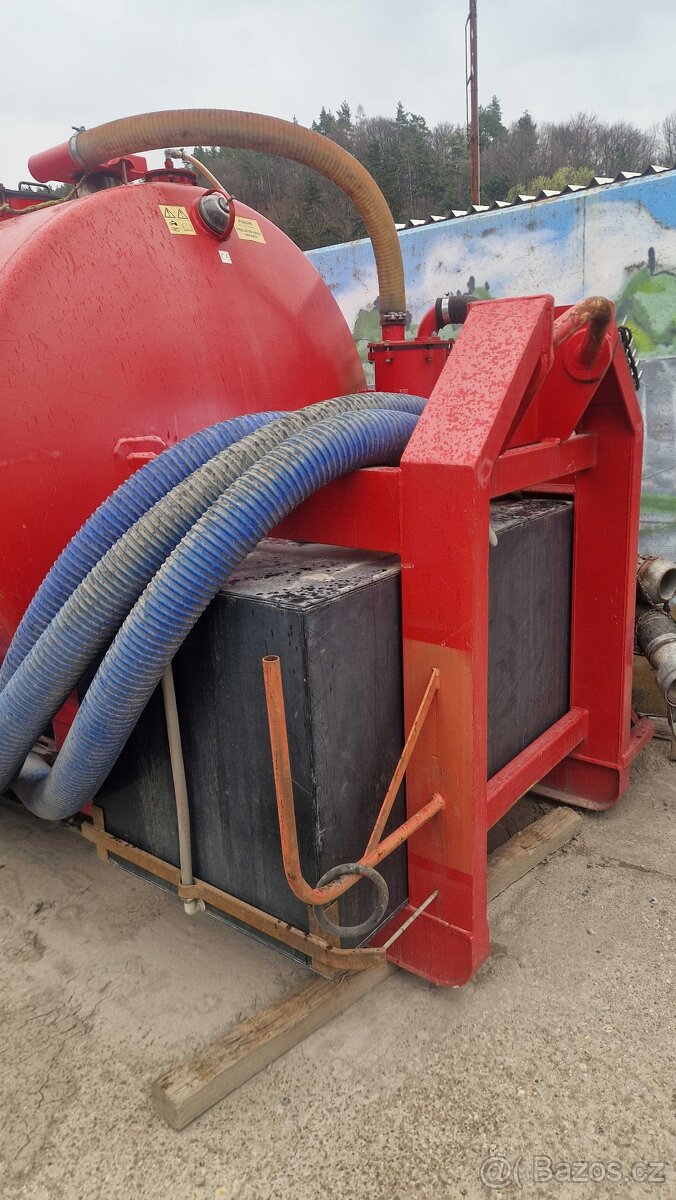 Cisterna/fekál pre nadstavbu hákový nosič kontajnerov