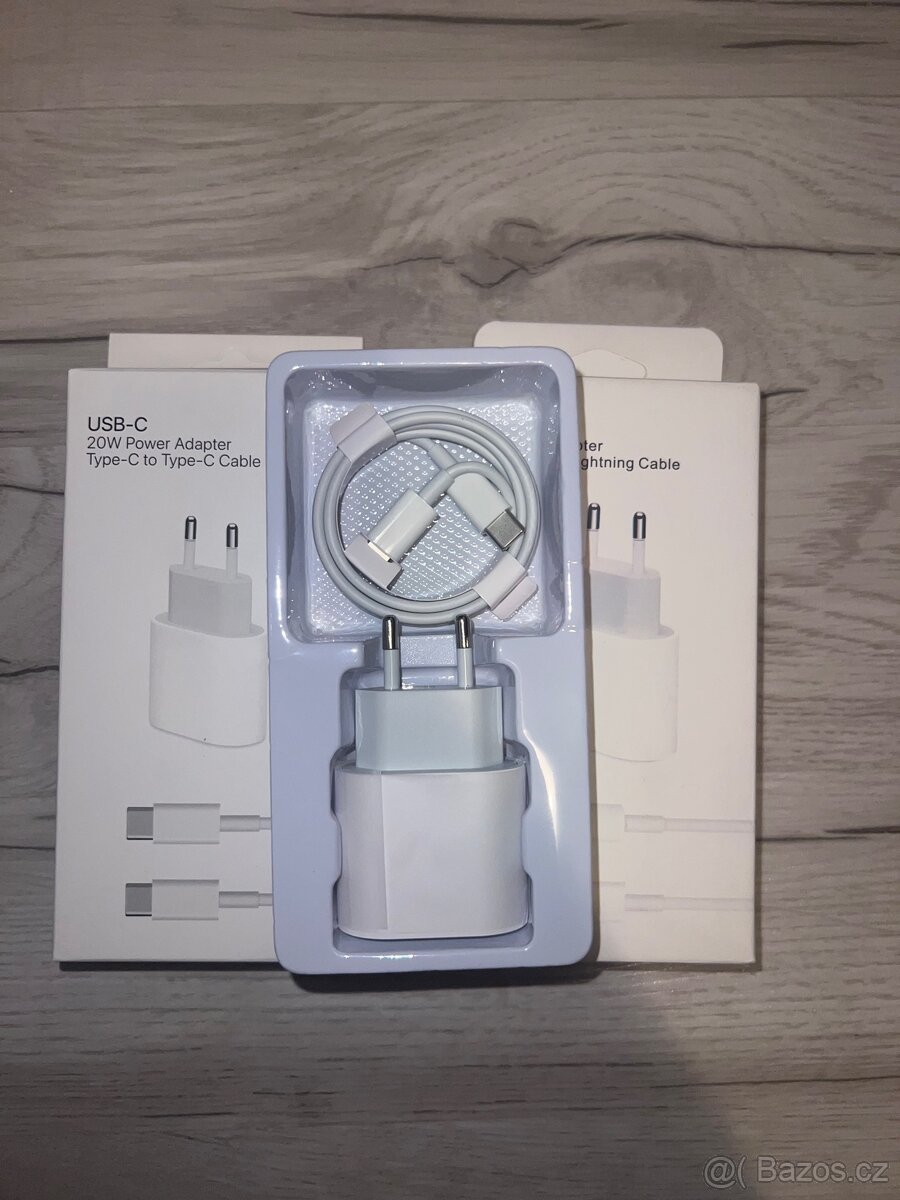 Nabíječka USB-C + kabel (Lightning nebo USB-C)