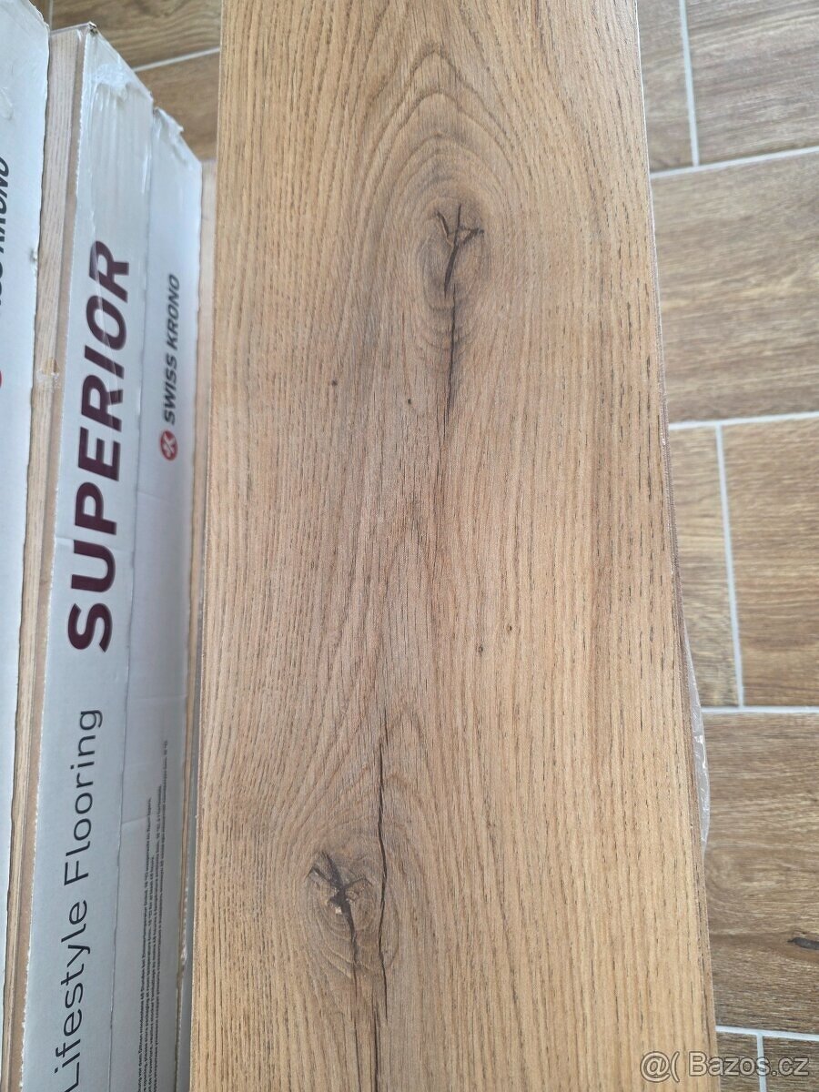 Laminátová podlaha NOVÁ cca 23m2