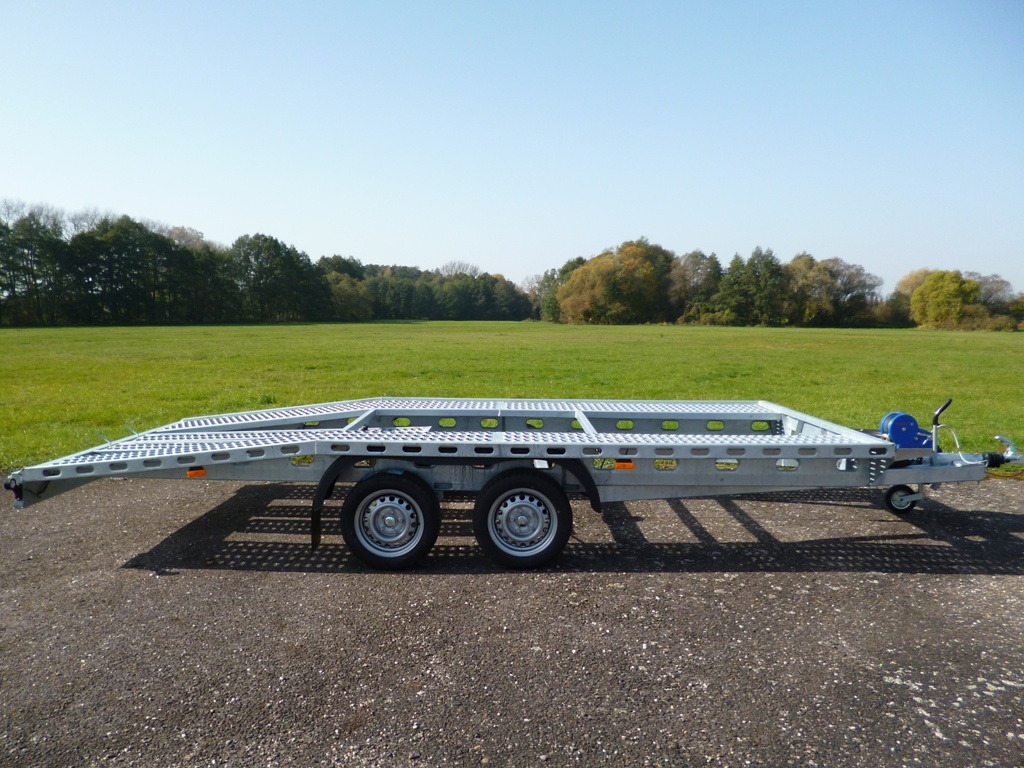 VDI 2700 PROFI autopřepravník 500x205 cm, 3000 kg, 130 km