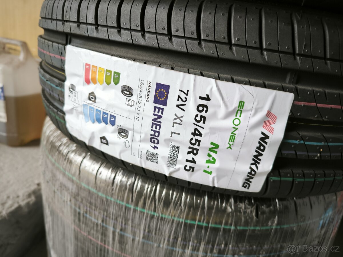 Pneu Nankang 165/45 R15