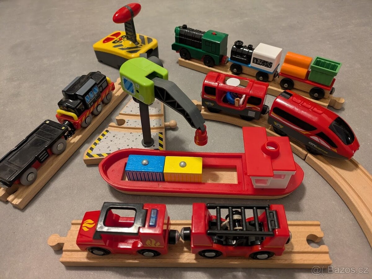 Dřevěné koleje a vláčky