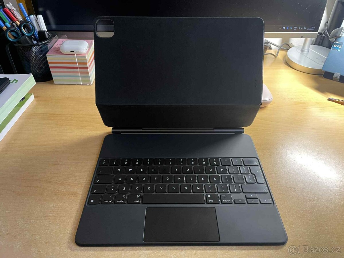 Apple iPad Pro 12,9" (2020/2018) Magic Keyboard klávesnice
