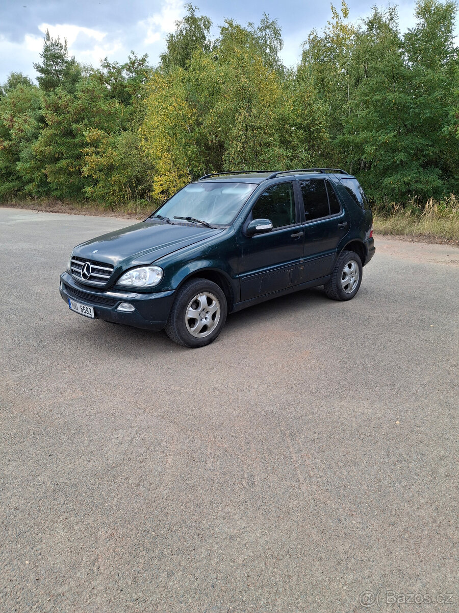 mercedes benz ml w163 270CDI Facelift 270cdi manuál