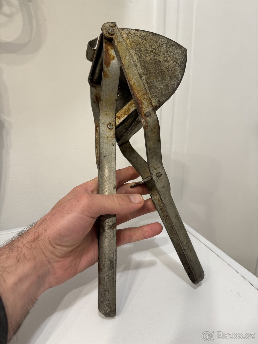 Tlačítko na vařené brambory