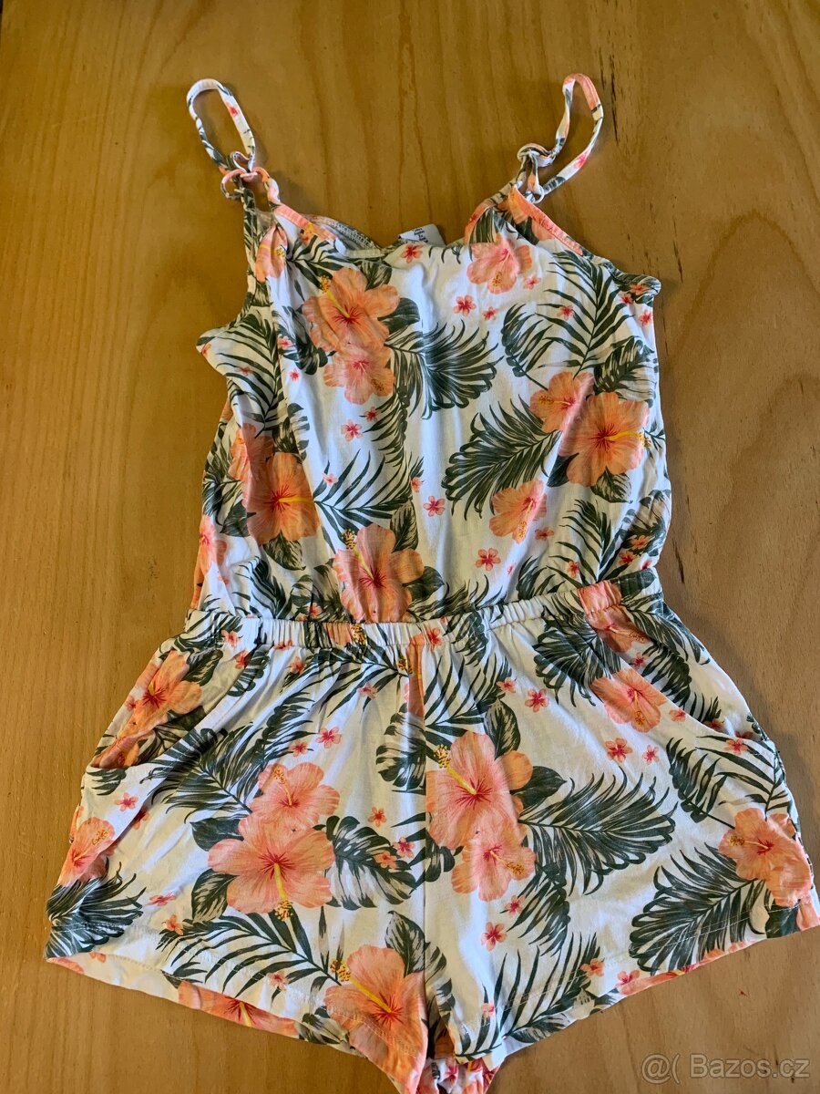 Dívčí overal nový