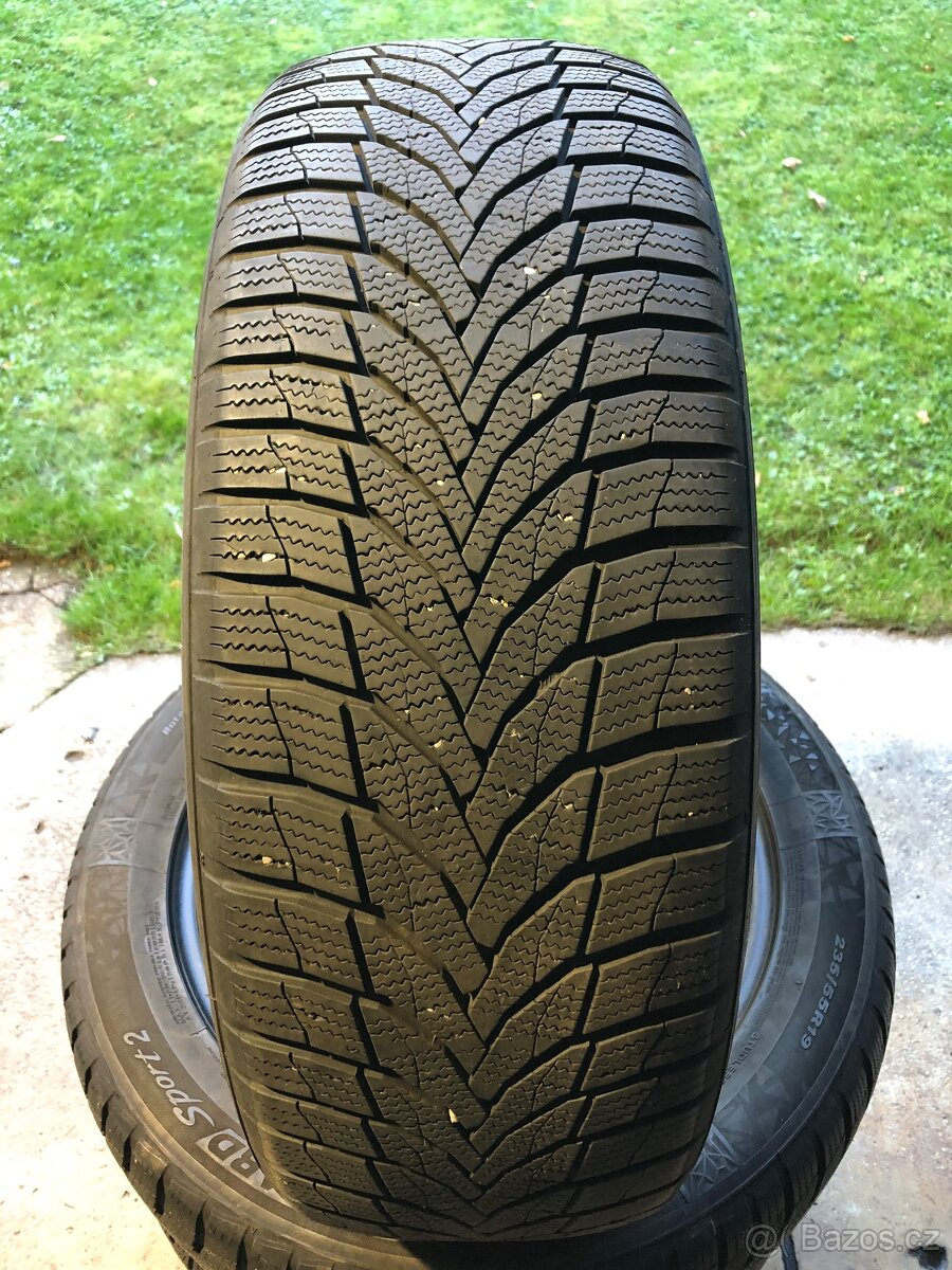Sada zimních pneu Nexen 235/55/19