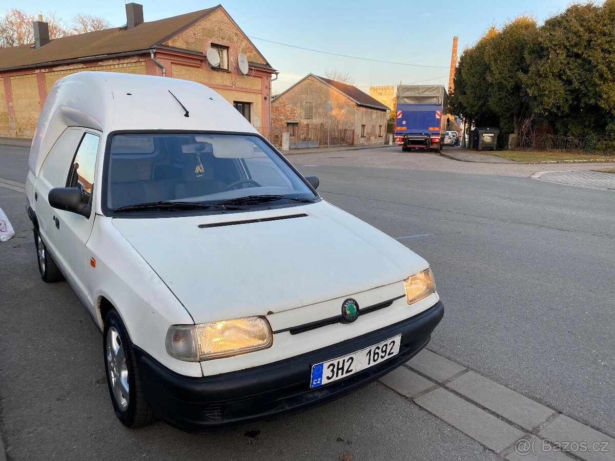 Felicie Van Plus pick-up