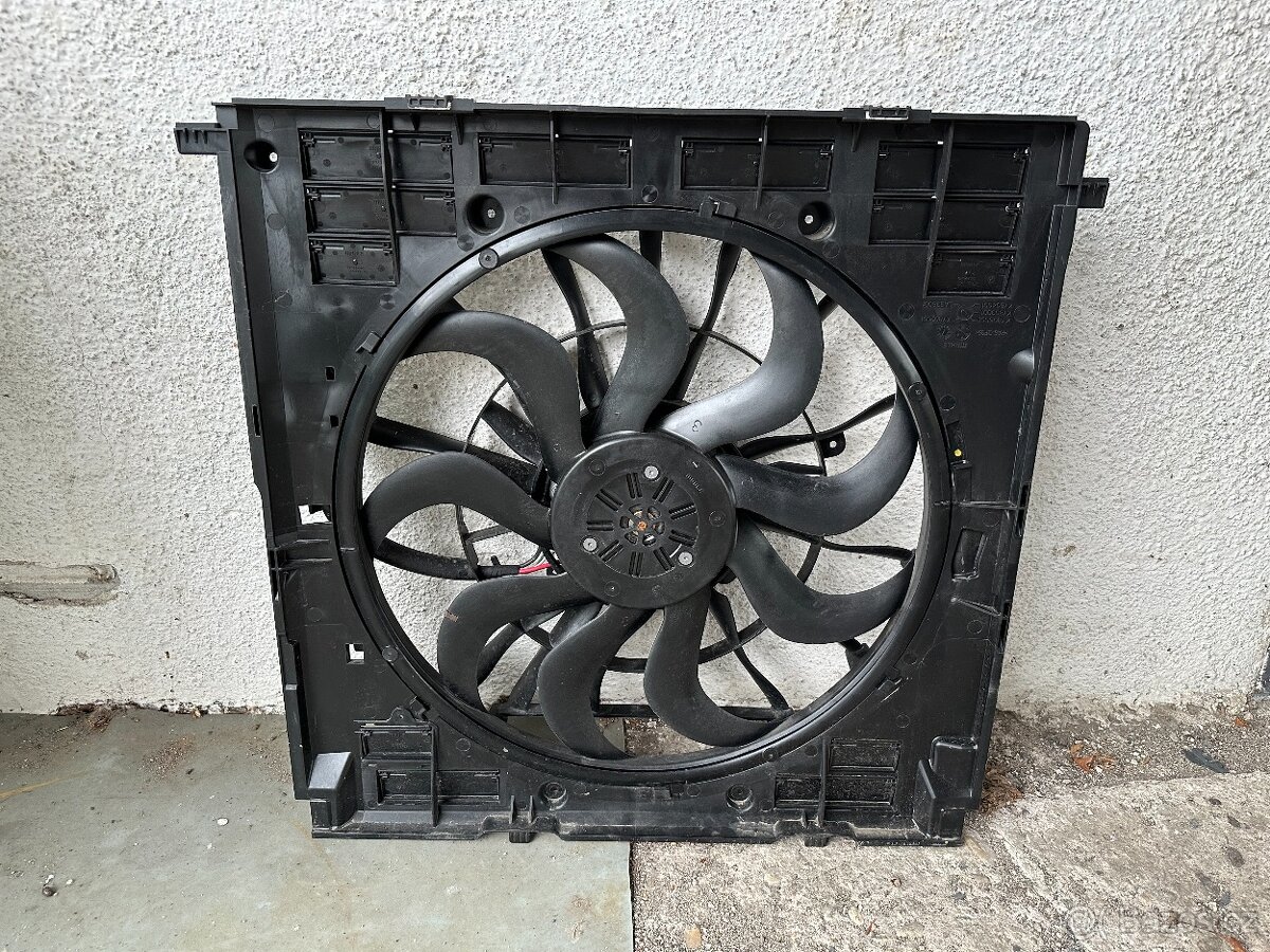 BMW G05 G06 G07 ventilátor chladiče