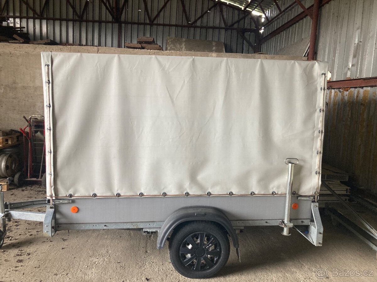 Prodám vozík AUTOVIA nebržděný do 750 kg