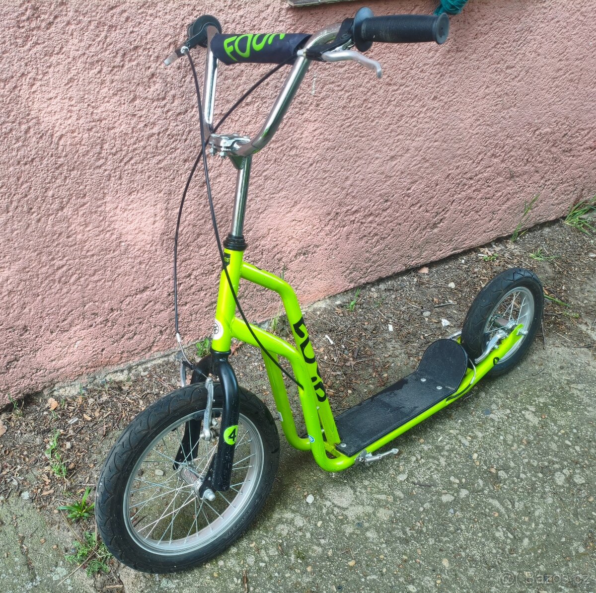 Koloběžka Yedoo Four