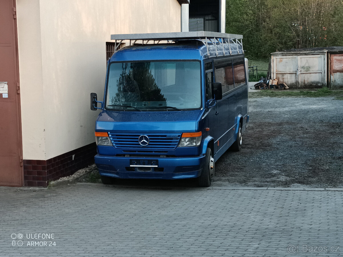 MERCEDES-BENZ VARIO 815D