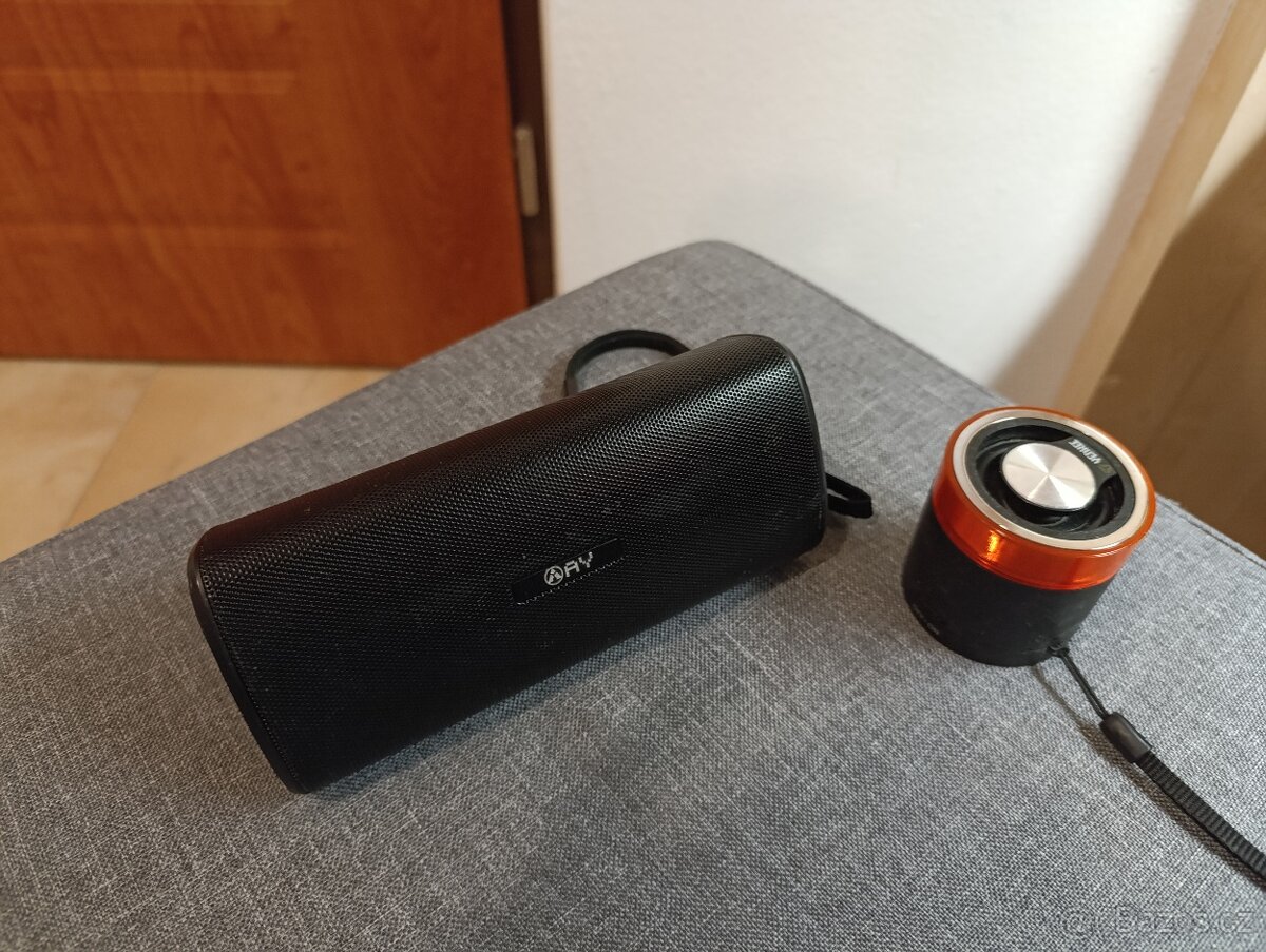 bluetooth reproduktor