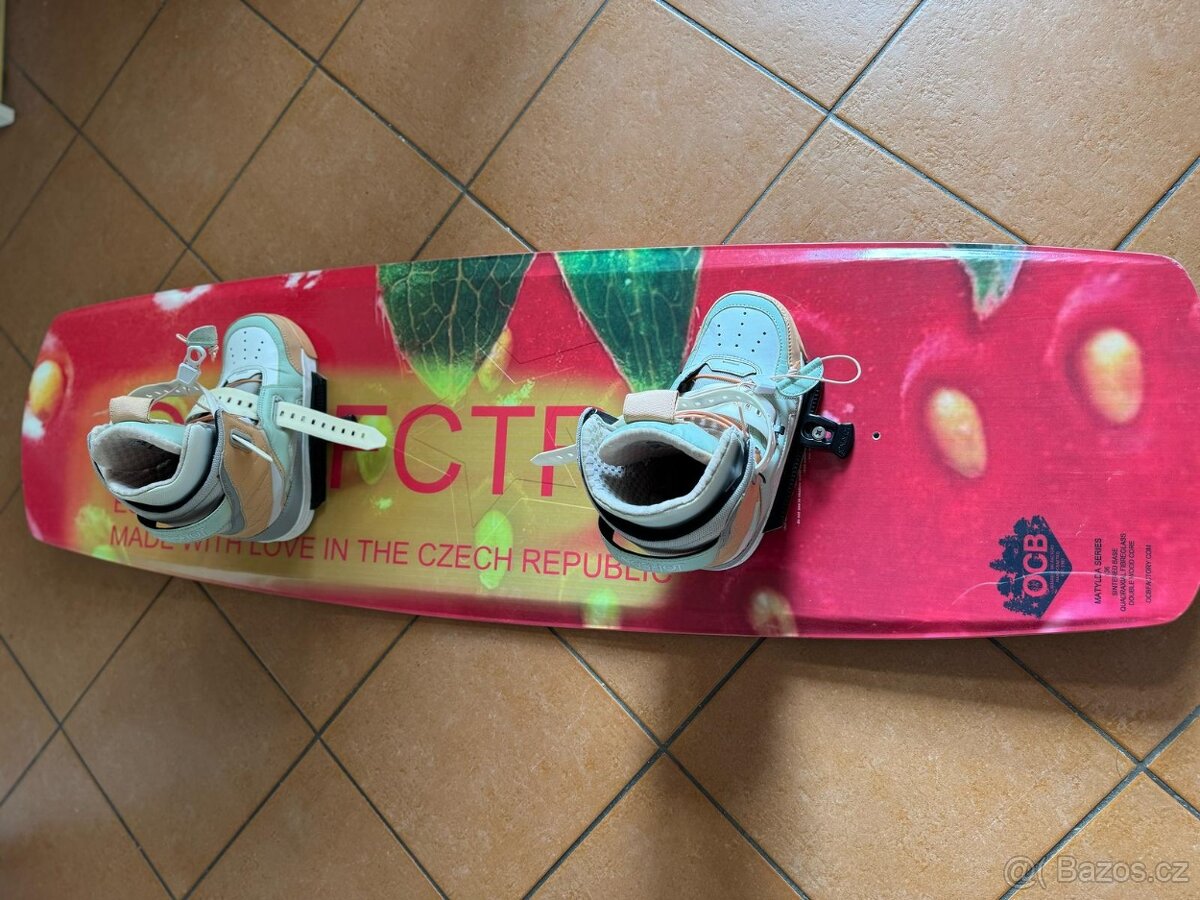 Prodám wakeboard s příslušenstvím
