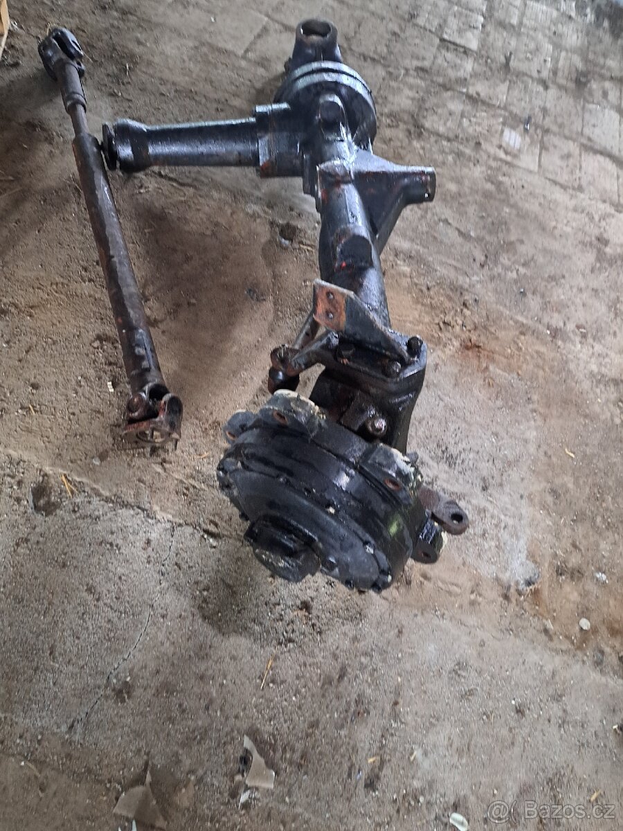 Přední náprava zetor 12145