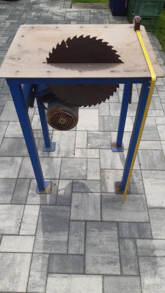Cirkulárka - Elektromotor MEZ - Prodlužovací kabel