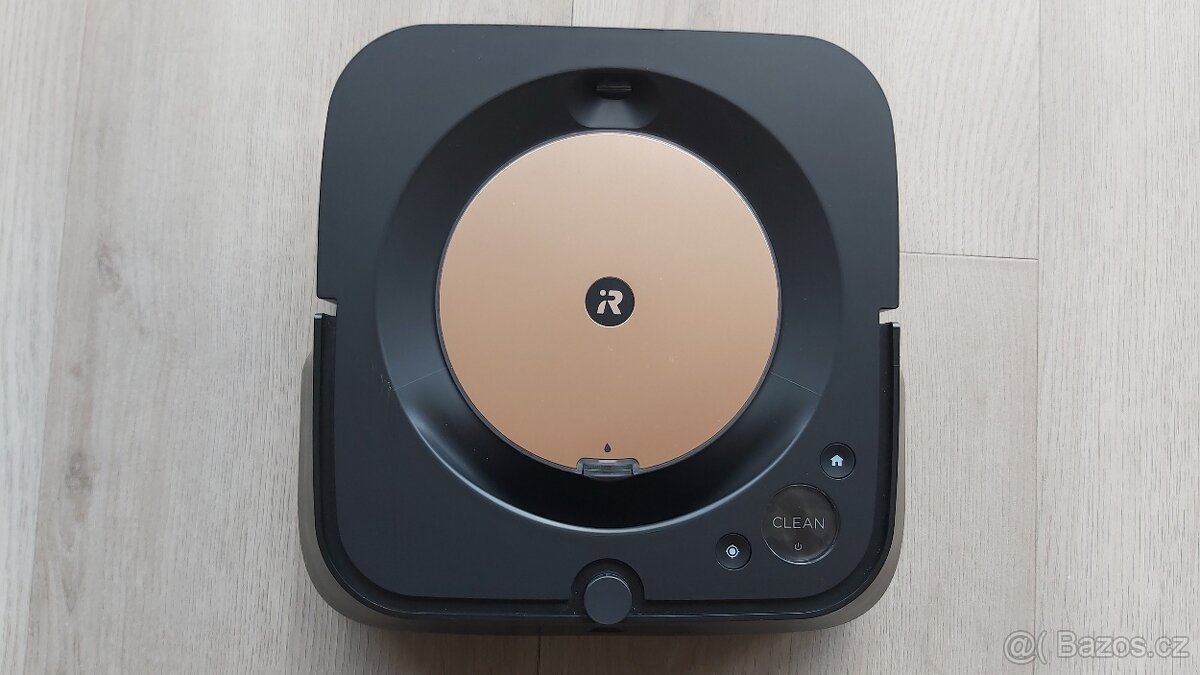 Robotický mop iRobot Braava jet m6 černá (limitovaná edice).