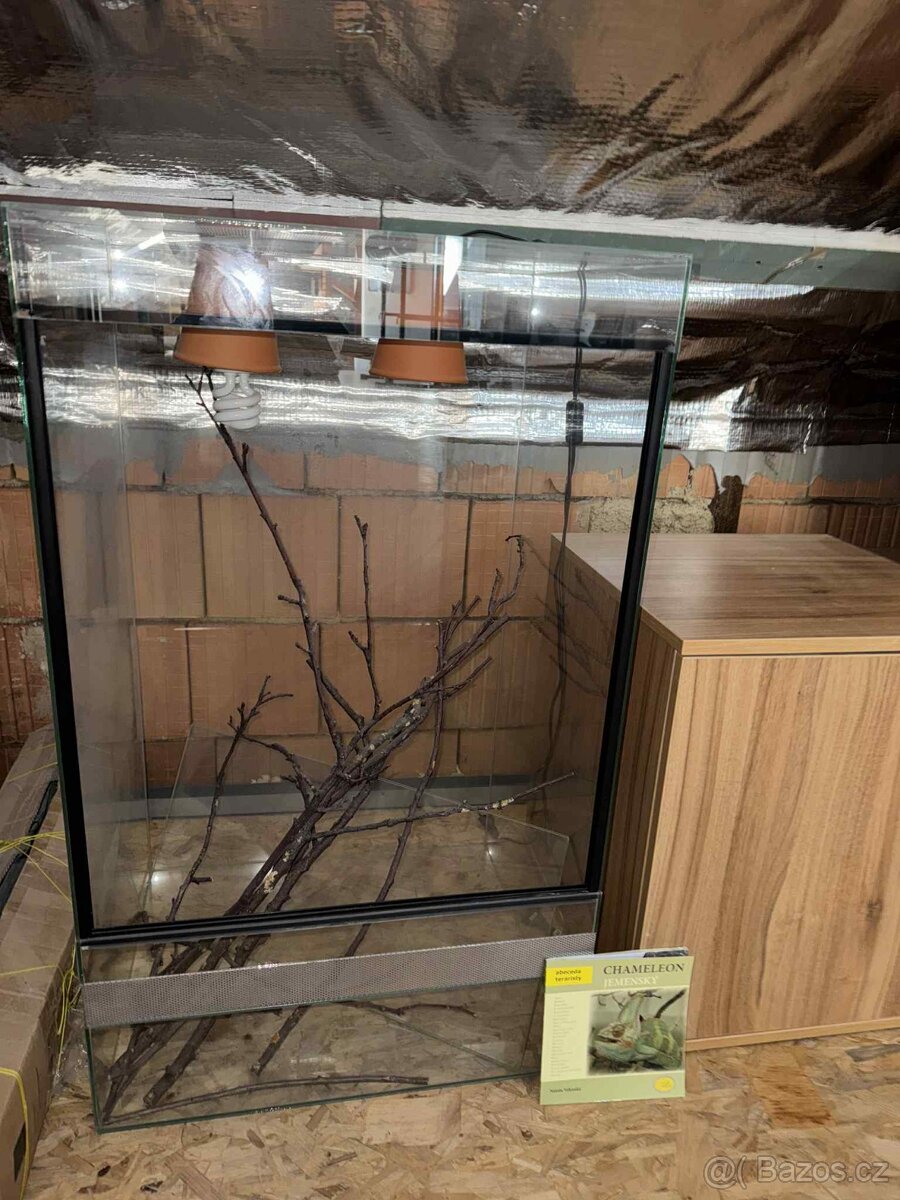 Terarium pro chameleona 100 x 60 x 50 cm + příslušenství
