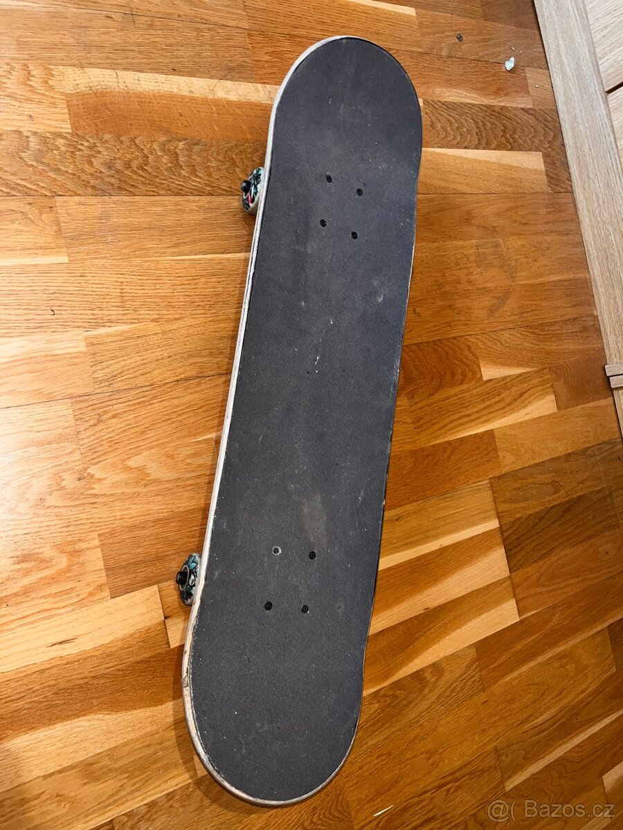 Skateboard