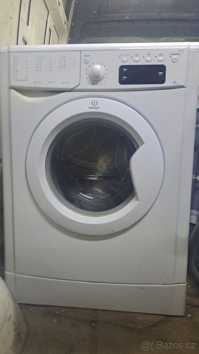 Pračka Indesit