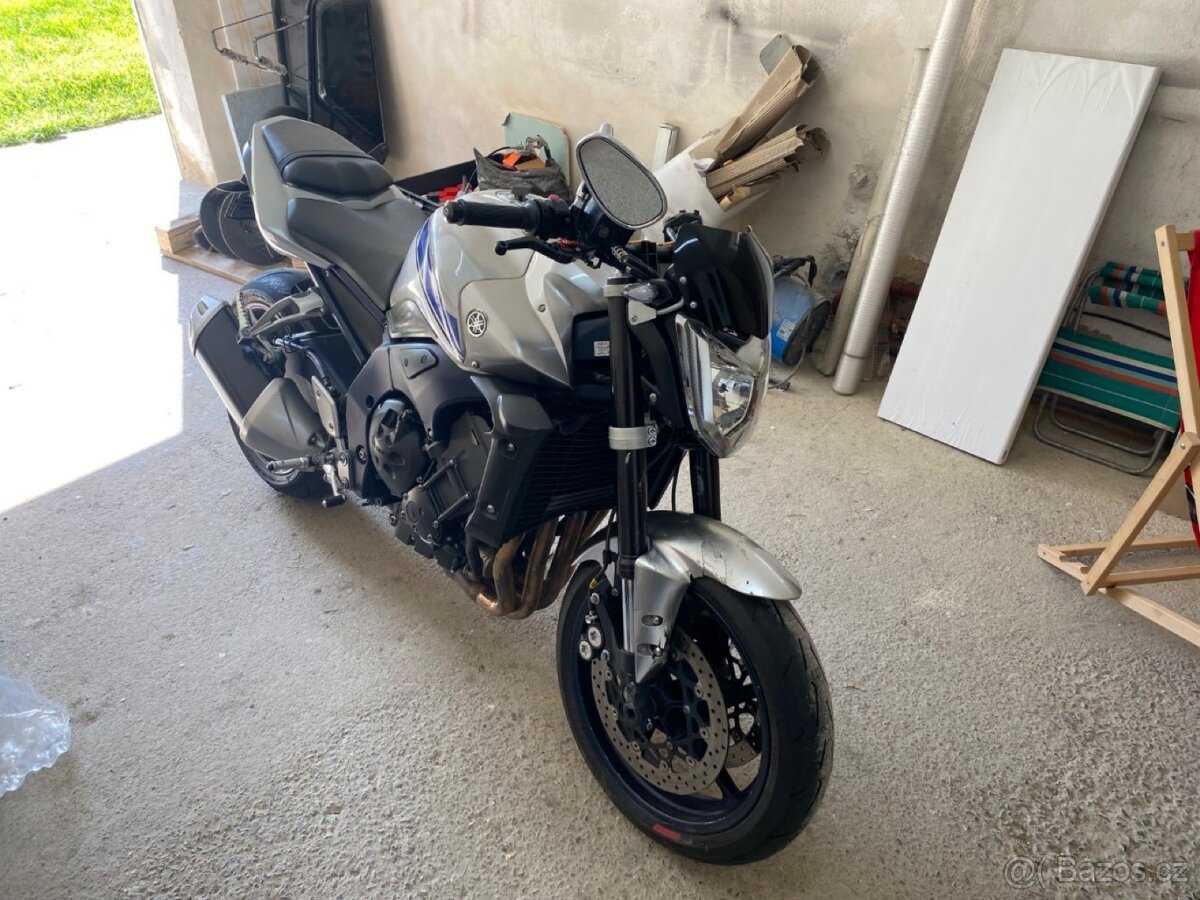 Yahama FZ1N 110kw 2006 havarovaná