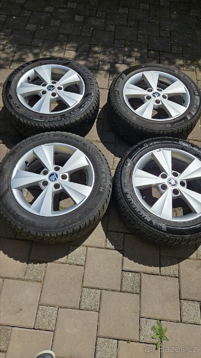 Zimní kola Octavia R16 originál