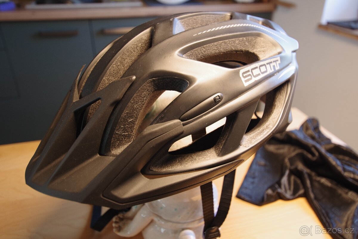 Přílba na kolo SCOTT