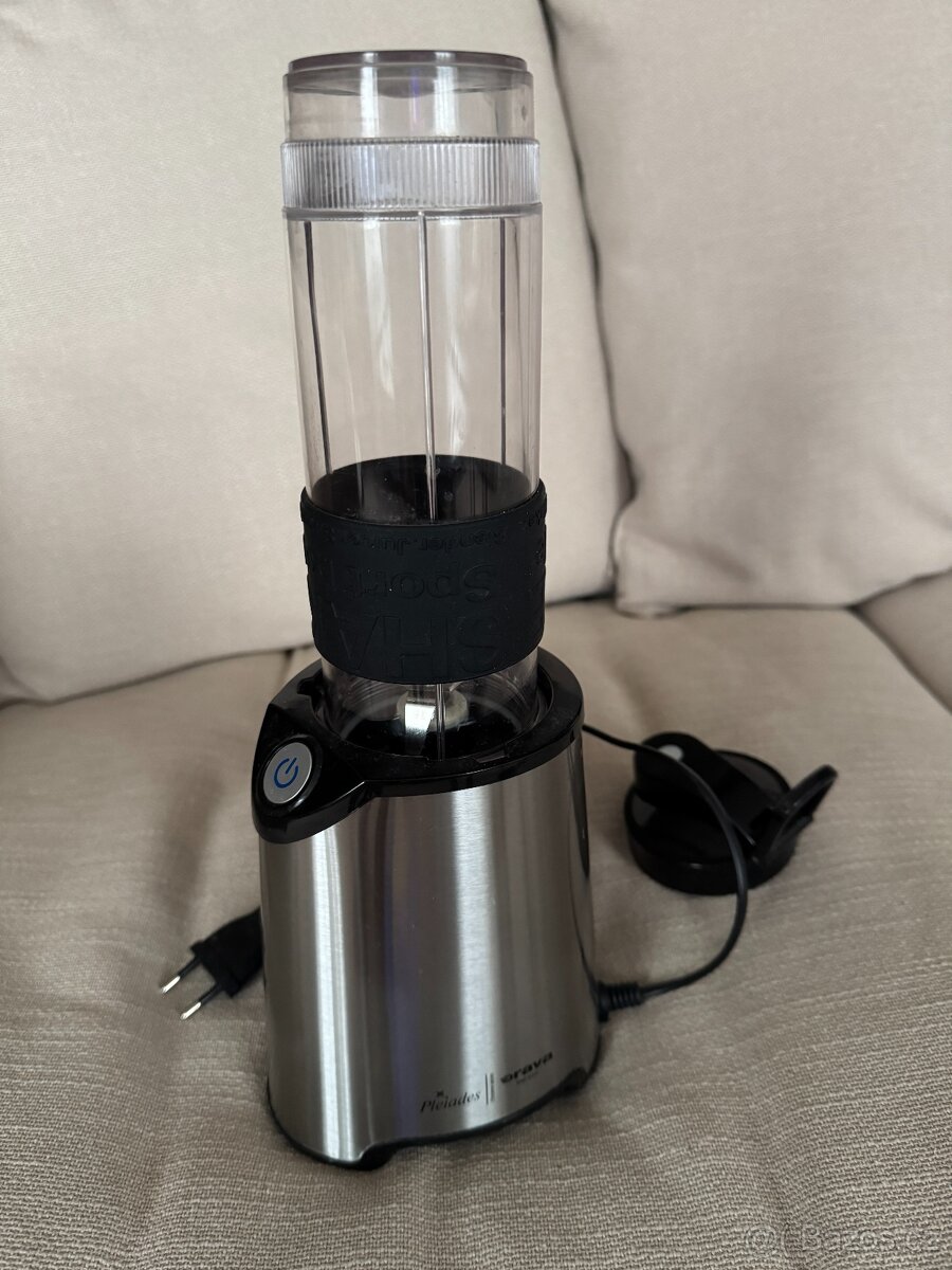 stolní smoothie mixér