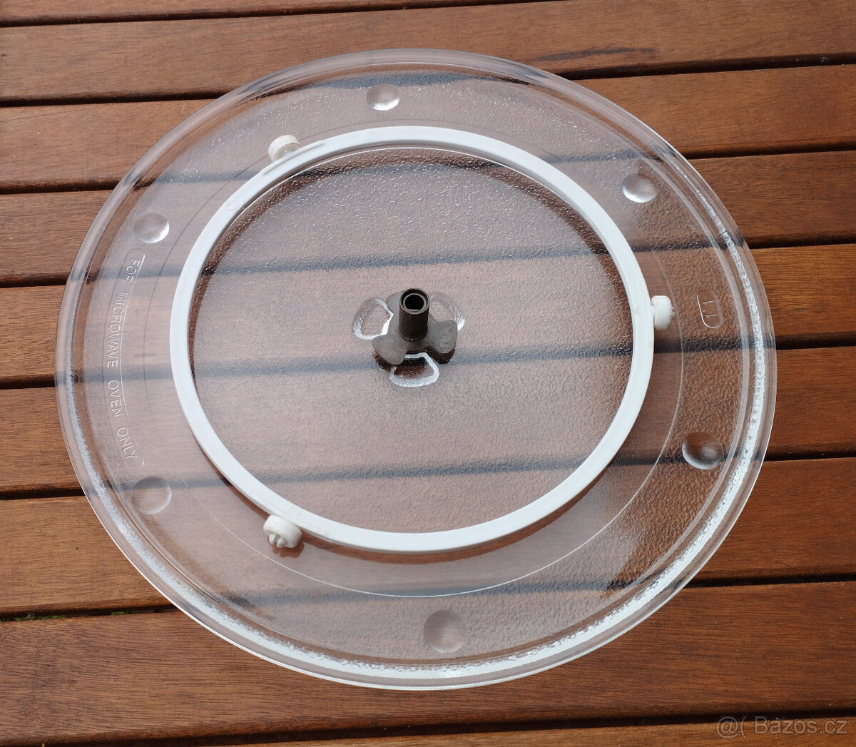 Skleněný talíř do mikrovlnné trouby 28 cm